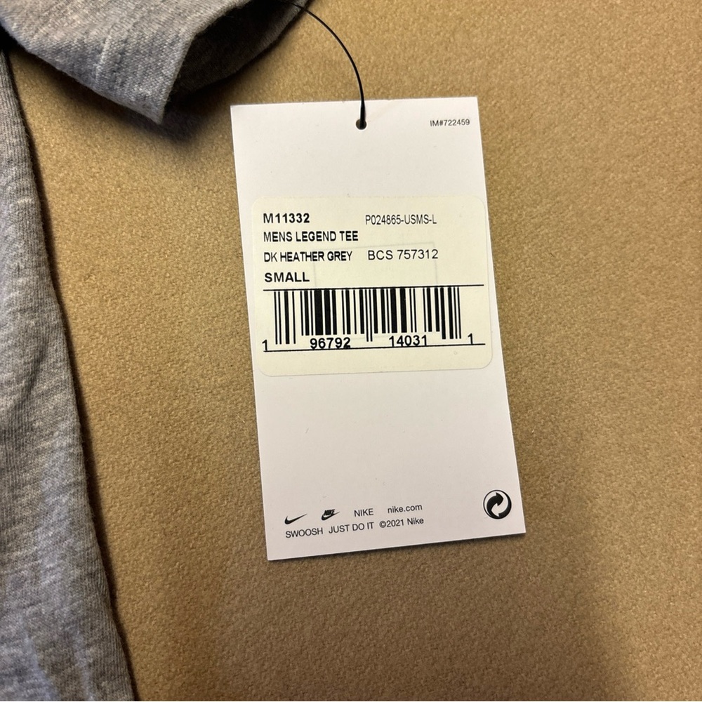 New Nike Team USA U.S. Soccer USMNT Swoosh T-Shirt Sz S or M Tee - Picture 7 of 9